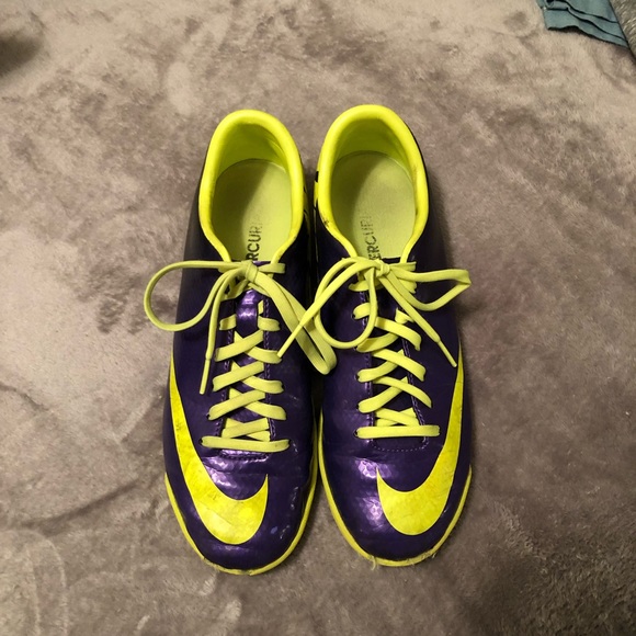 Nike Mercurial Indoor Shoes - Picture 2 of 5